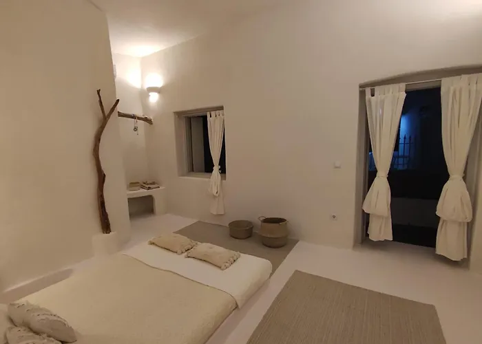 Kamara Cave * Triovasálos