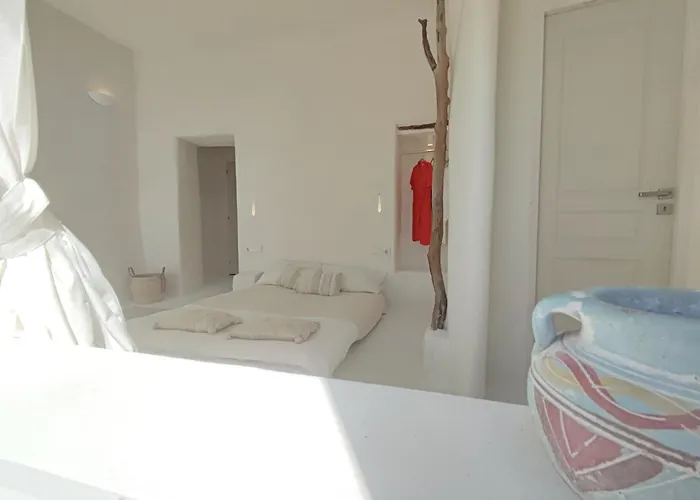 Kamara Cave * Triovasálos